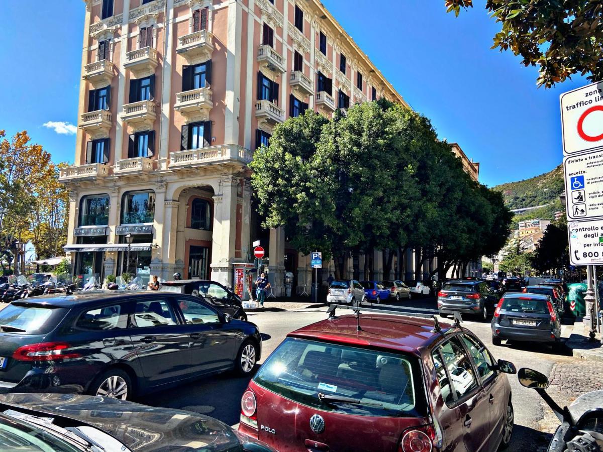 Salerno Mare E Luci Deluxe Leilighet Eksteriør bilde